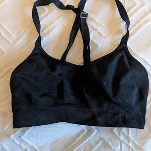 Never worn Under Armor Sports Bra - Black - Small